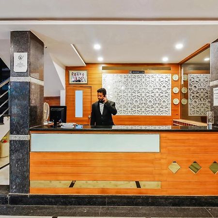 Oyo 29131 Hotel Mn Grand เชมชาบัด ภายนอก รูปภาพ