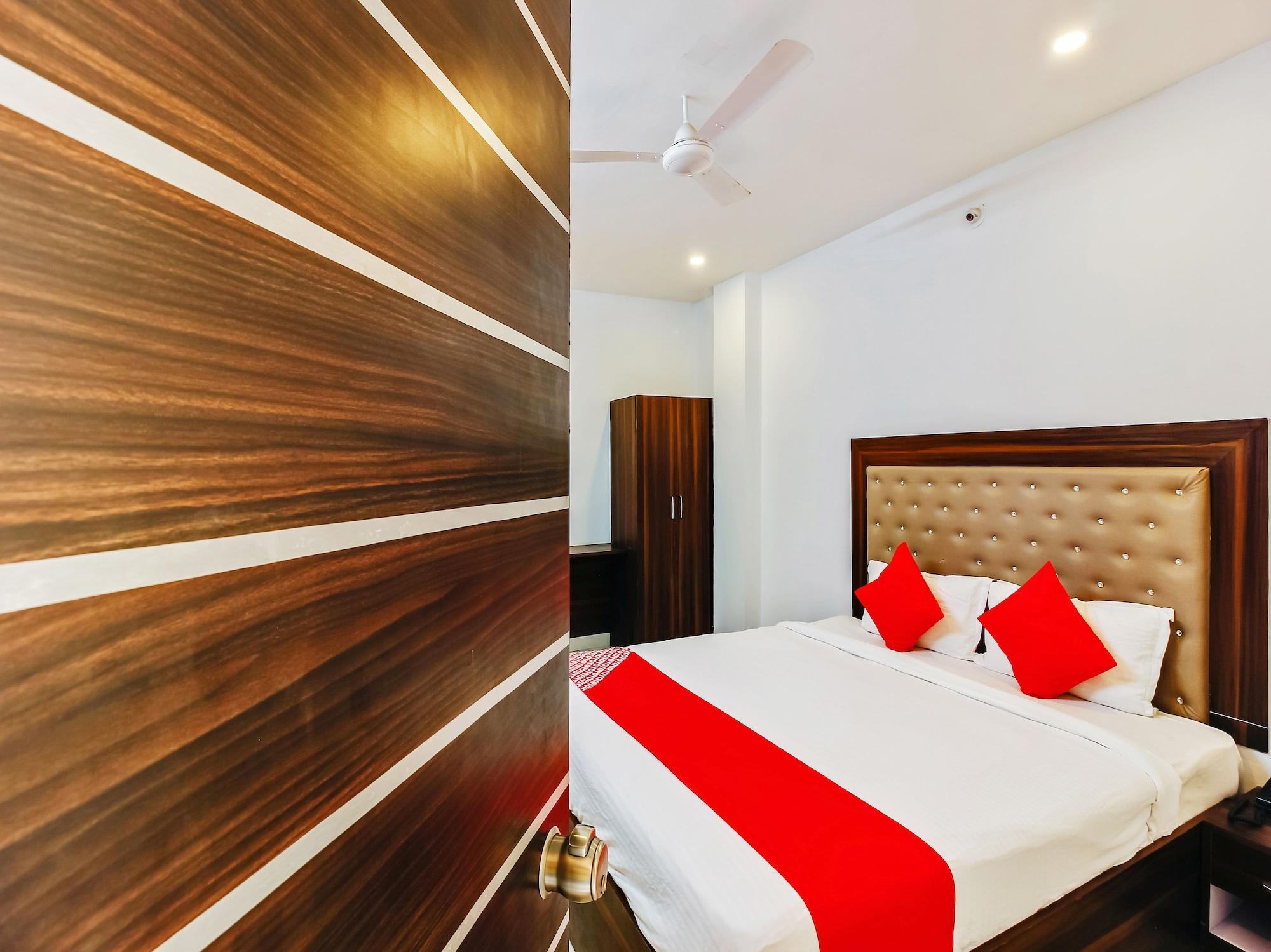 Oyo 29131 Hotel Mn Grand เชมชาบัด ภายนอก รูปภาพ