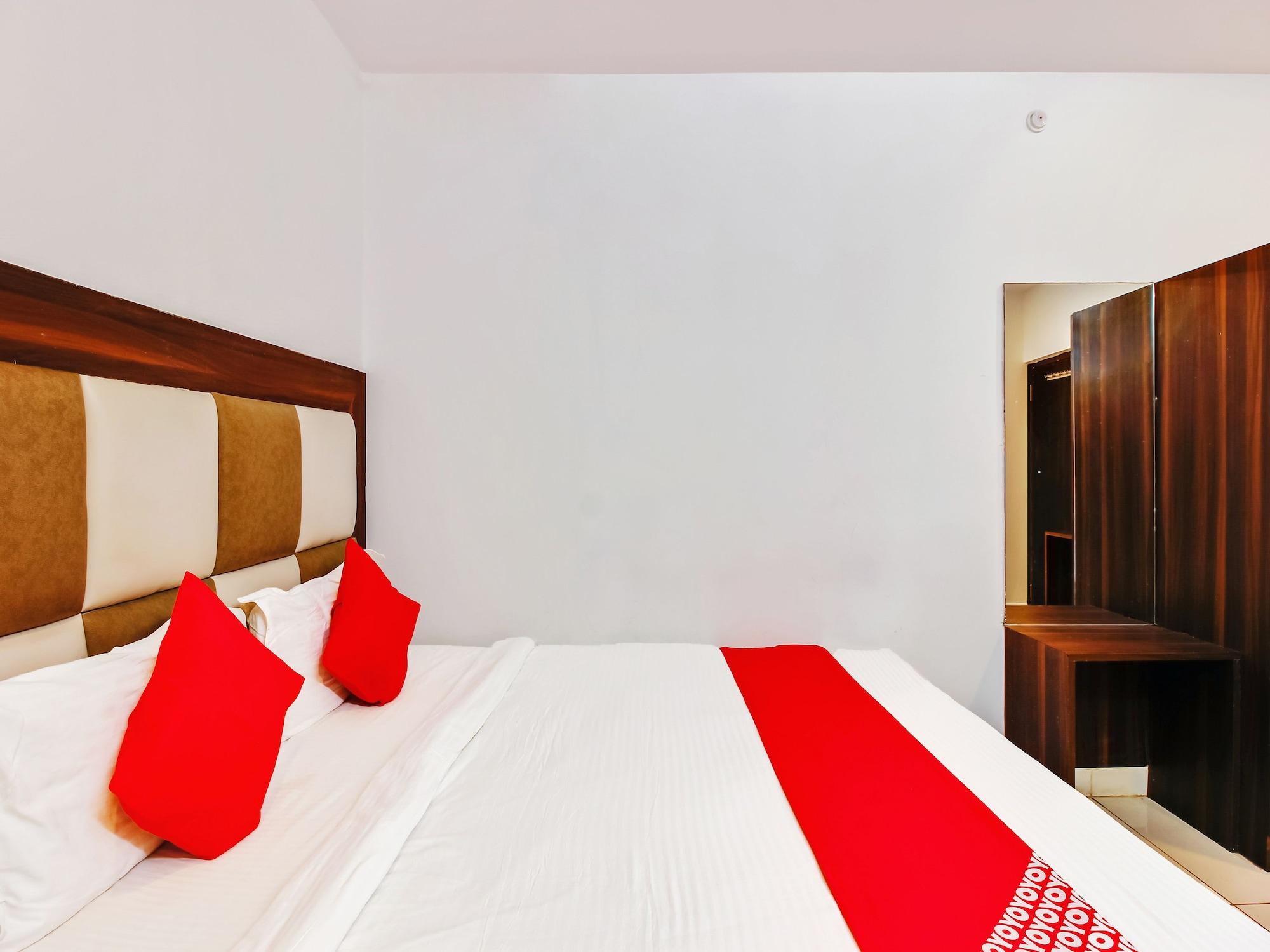 Oyo 29131 Hotel Mn Grand เชมชาบัด ภายนอก รูปภาพ