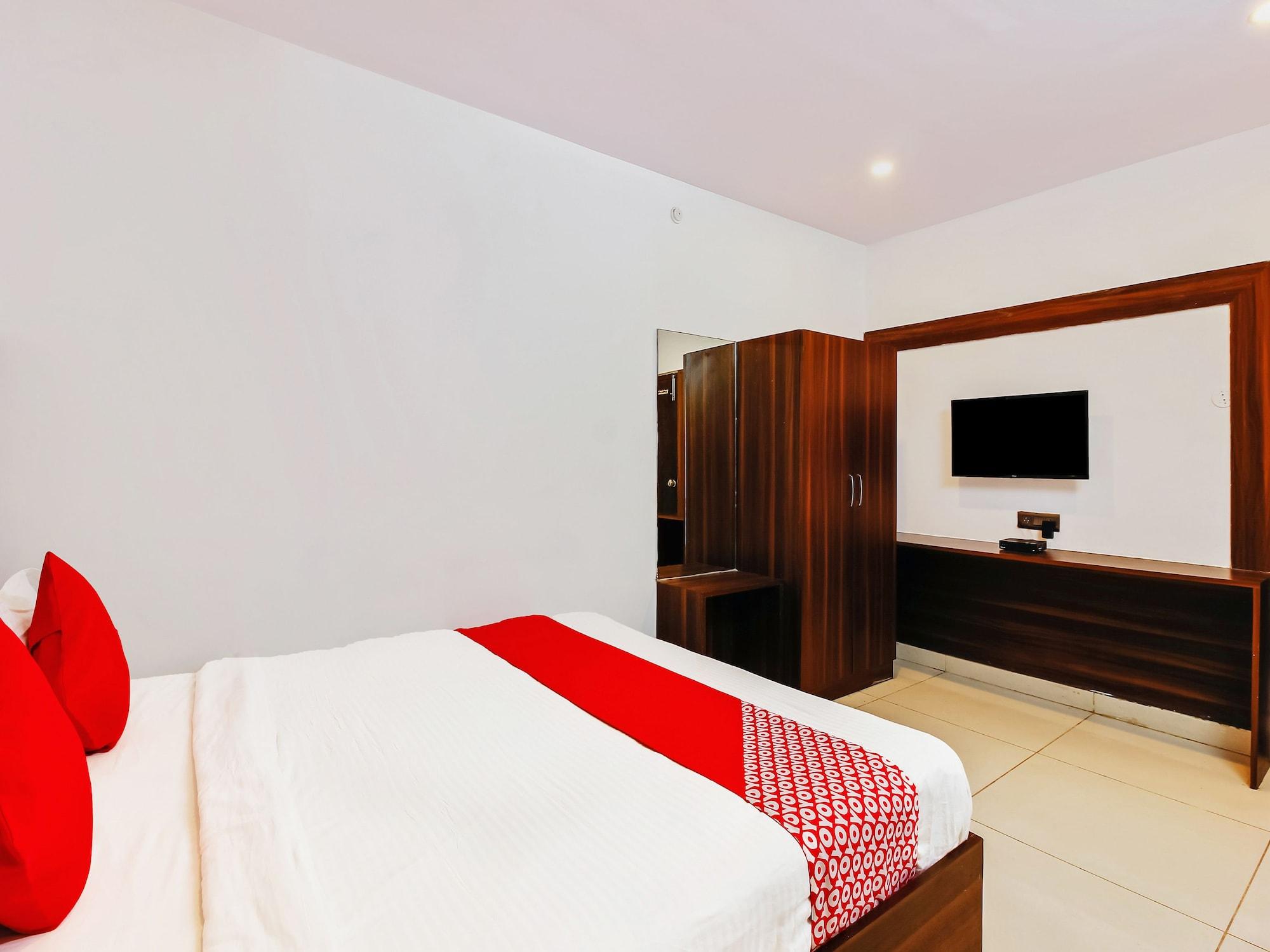 Oyo 29131 Hotel Mn Grand เชมชาบัด ภายนอก รูปภาพ
