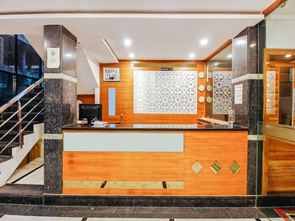 Oyo 29131 Hotel Mn Grand เชมชาบัด ภายนอก รูปภาพ