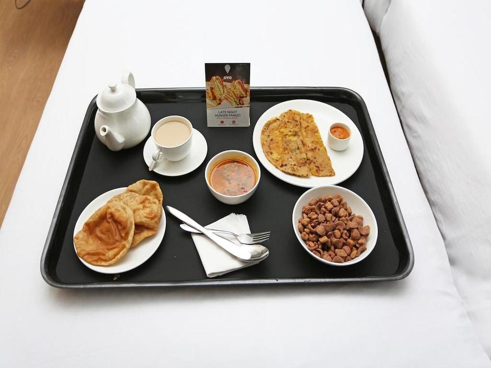 Oyo 29131 Hotel Mn Grand เชมชาบัด ภายนอก รูปภาพ